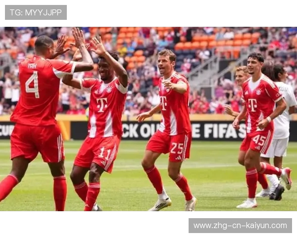 德甲拜仁定位球套路奏效,头球攻门成功