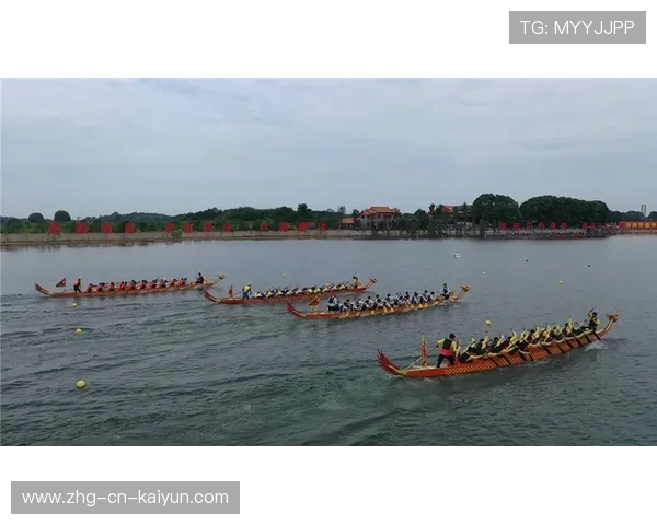 “东安湖体育公园：龙舟比赛水上英雄竞逐荣耀”